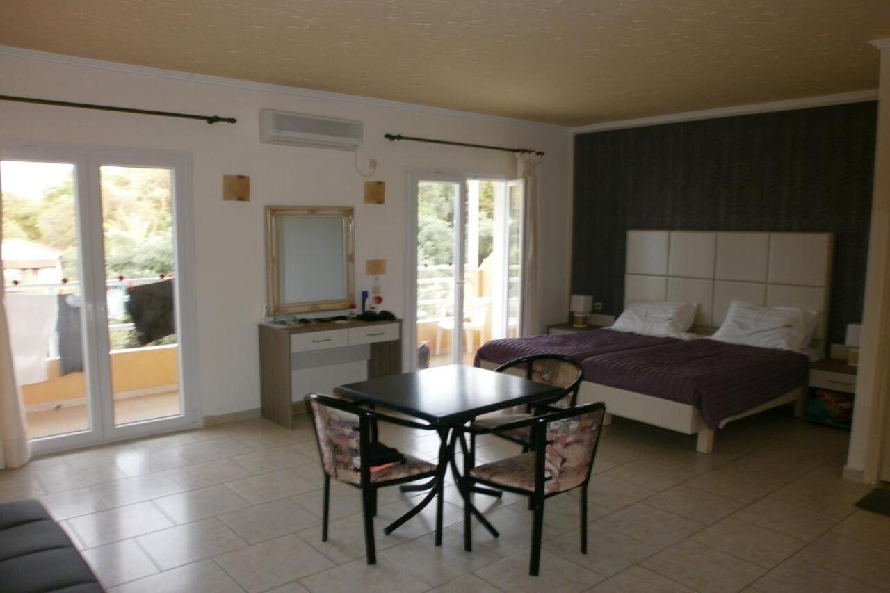 Kerkyra Beach Hotel & Apartments Benitses  Eksteriør bilde