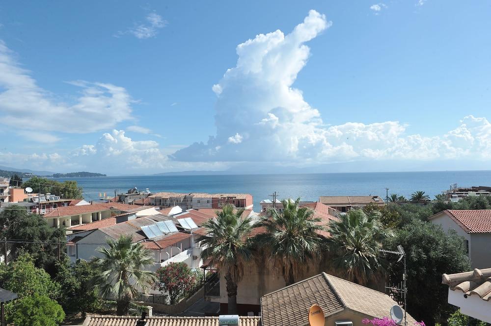 Kerkyra Beach Hotel & Apartments Benitses  Eksteriør bilde