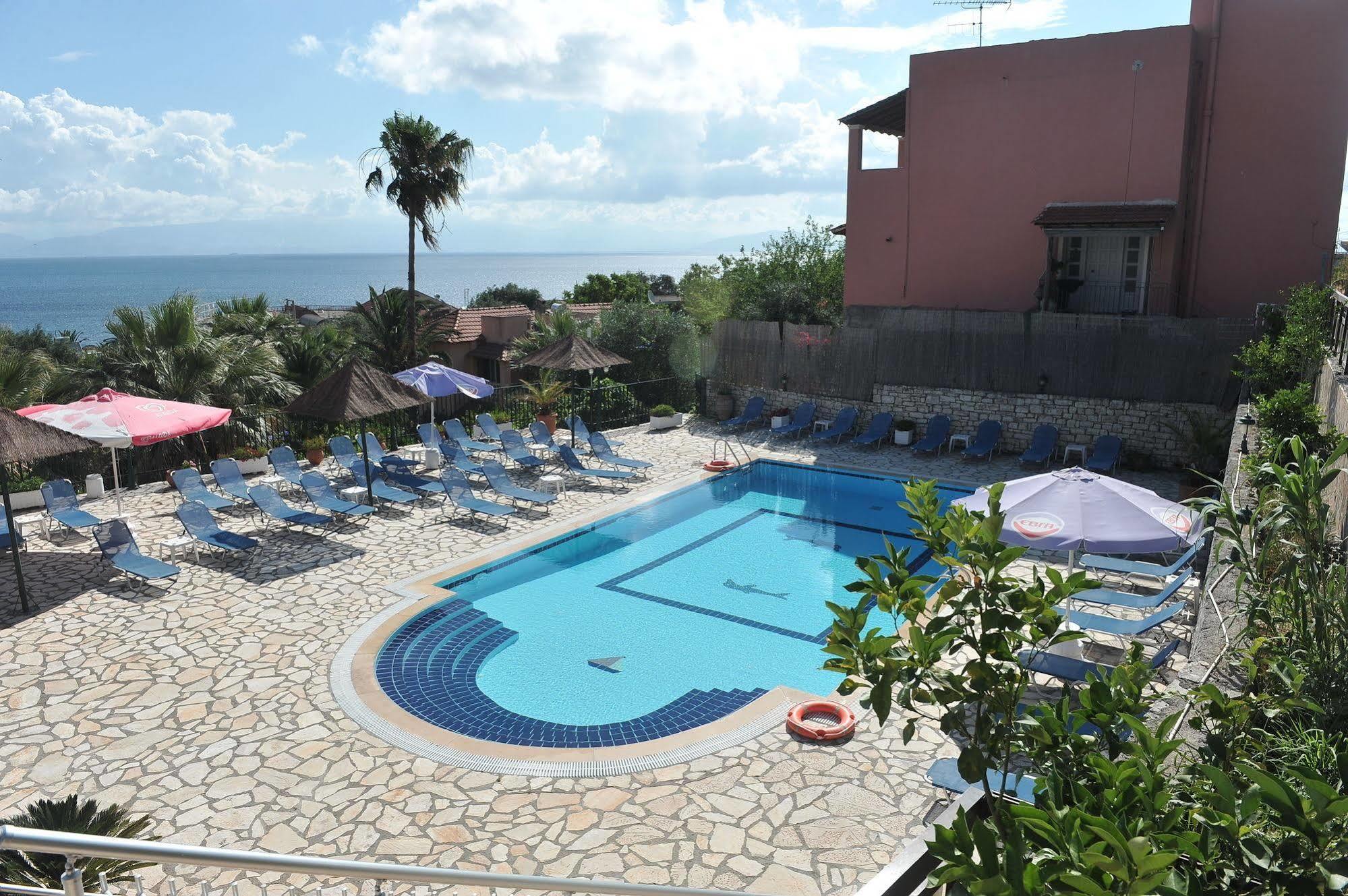 Kerkyra Beach Hotel & Apartments Benitses  Eksteriør bilde